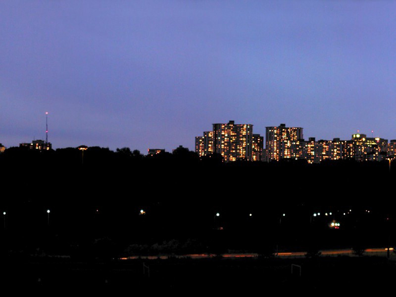 矮子一跃成巨人-奇特的男性