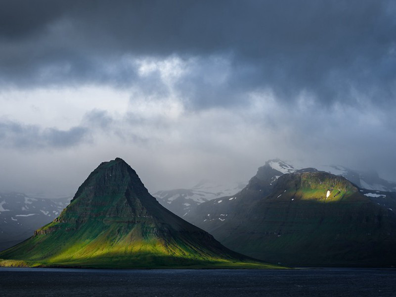 龙卷风中一婴儿死里逃生-趣味运动兑技