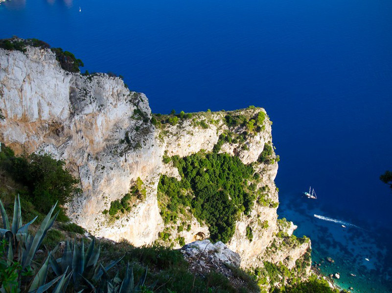 澳星发射与火箭“刹车”技术-现代军事高科技悬案破译