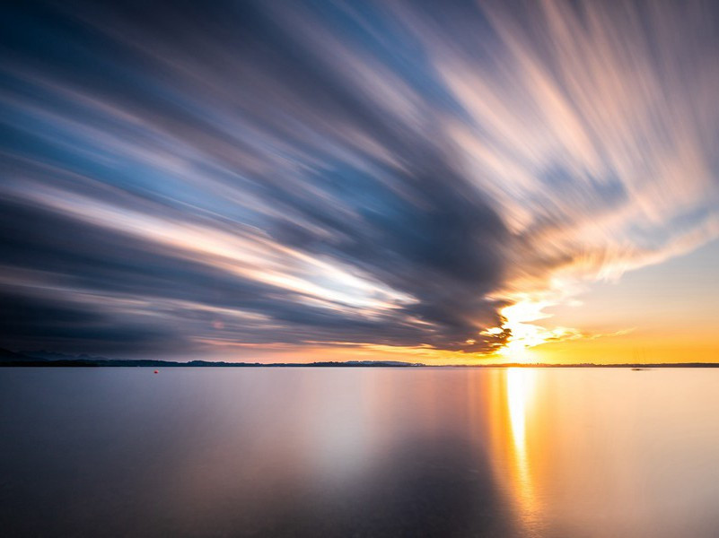 消失在烟雾中的父亲-UFO与人类过招的奇闻怪事