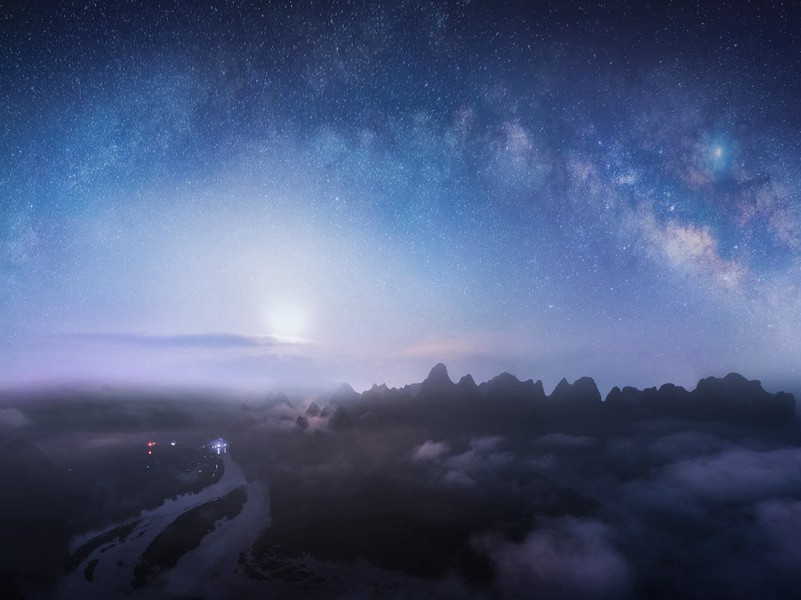 魔洞是UFO的巢穴吗-UFO对地球的改造