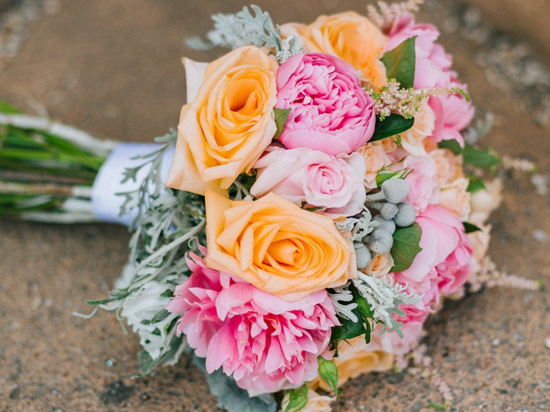 8岁守寡的女孩-各色的奇人